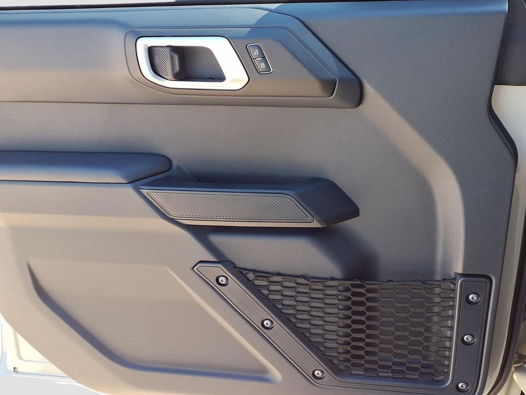 2025 Ford Bronco 4-Door Base - Photo 22