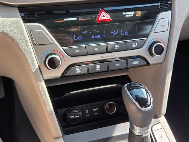 Used 2017 Blue Hyundai SE image 19