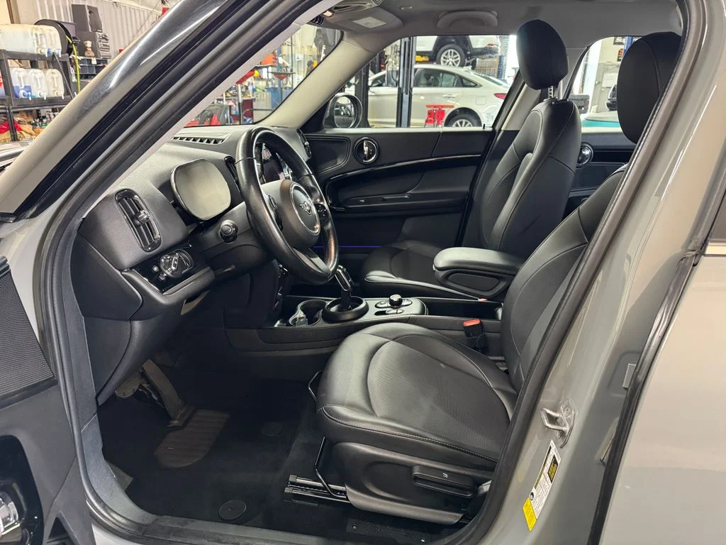Used 2022 Gray MINI Base image 18