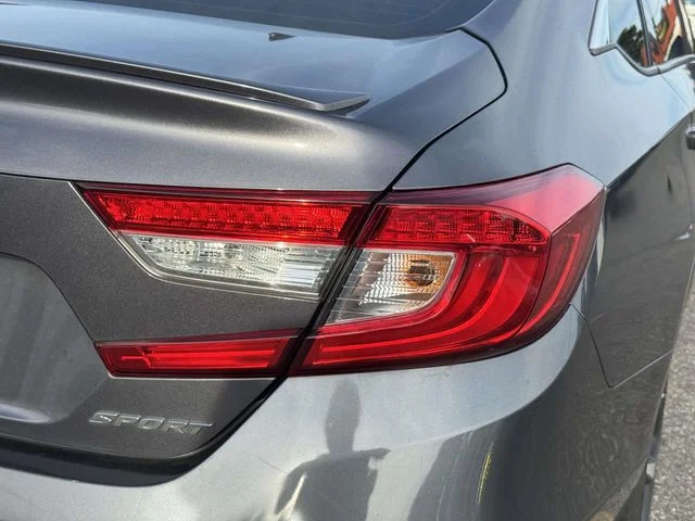 Used 2019  Honda Sport image 15