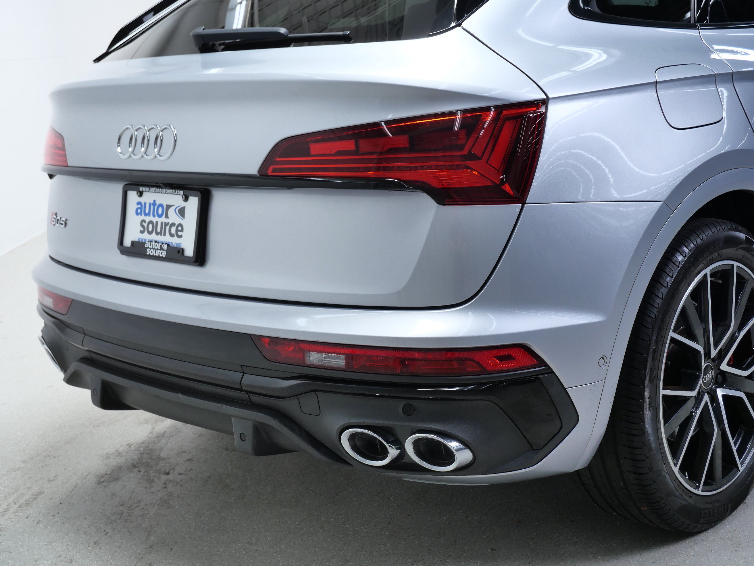 Used 2023 Florett Silver Metallic Audi Prestige image 5