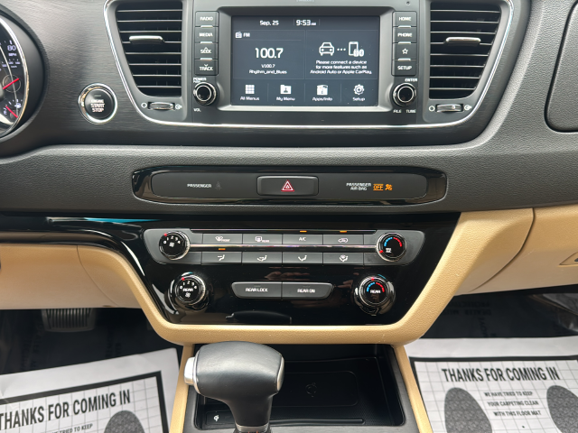 Used 2020 Black Kia EX image 21