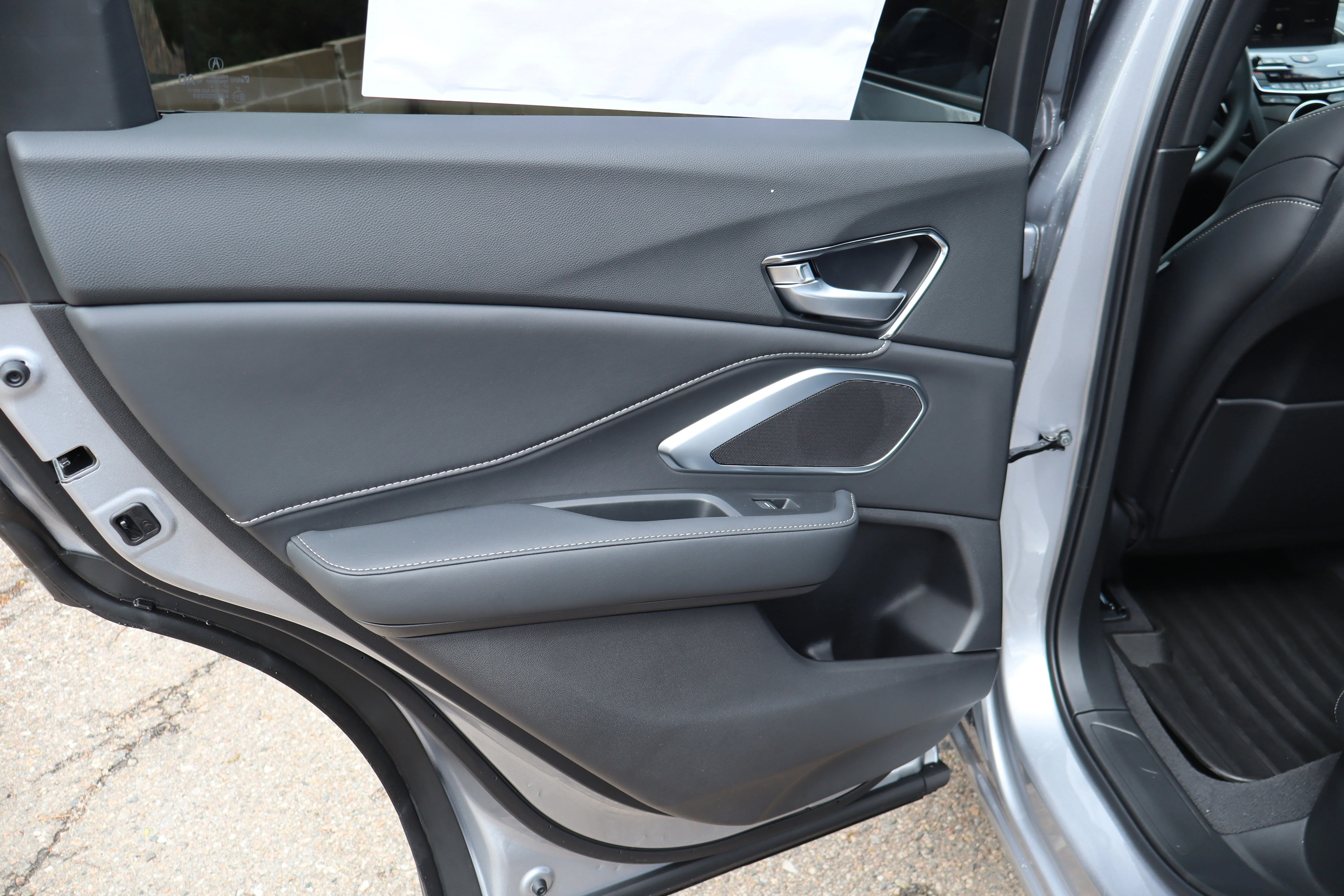 New 2026 Solar Silver Metallic Acura 4RDX image 27