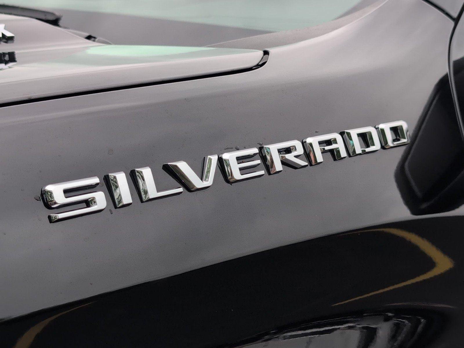 Used 2025 Black Chevrolet Custom image 10
