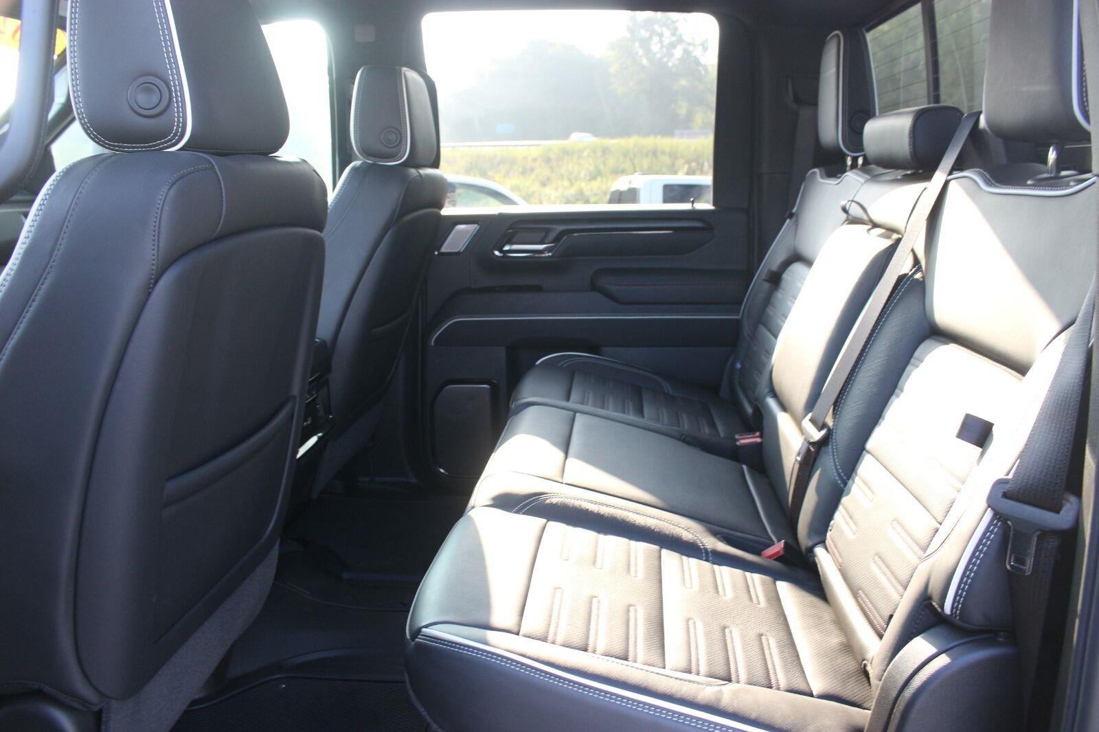 Used 2026 Onyx Black GMC AT4X image 35