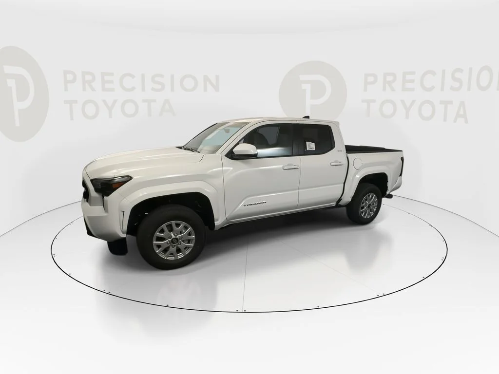 New 2026 Ice Cap Toyota SR5 image 9