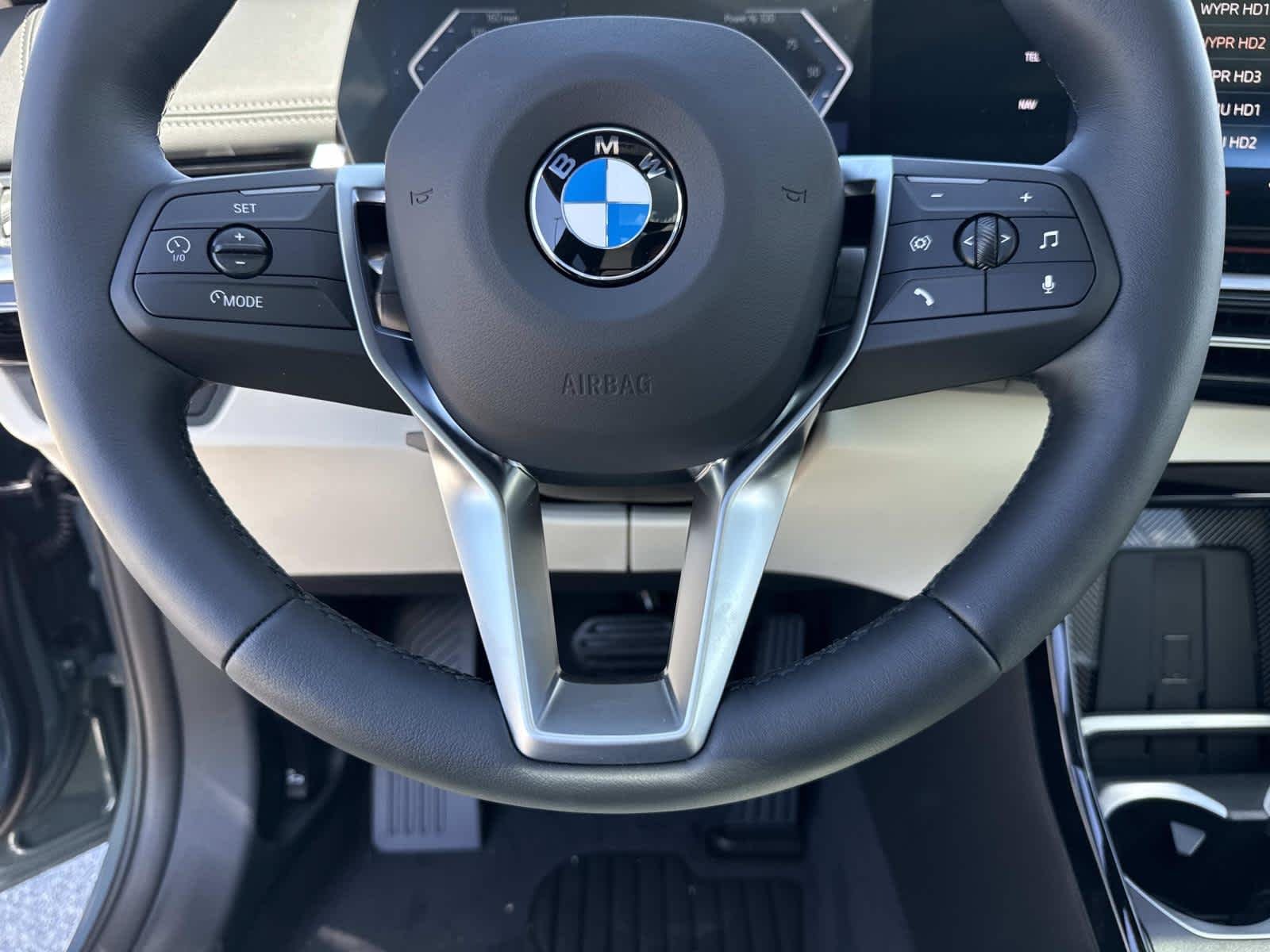 New 2026 Cape York Green Metallic BMW xDrive28i image 18
