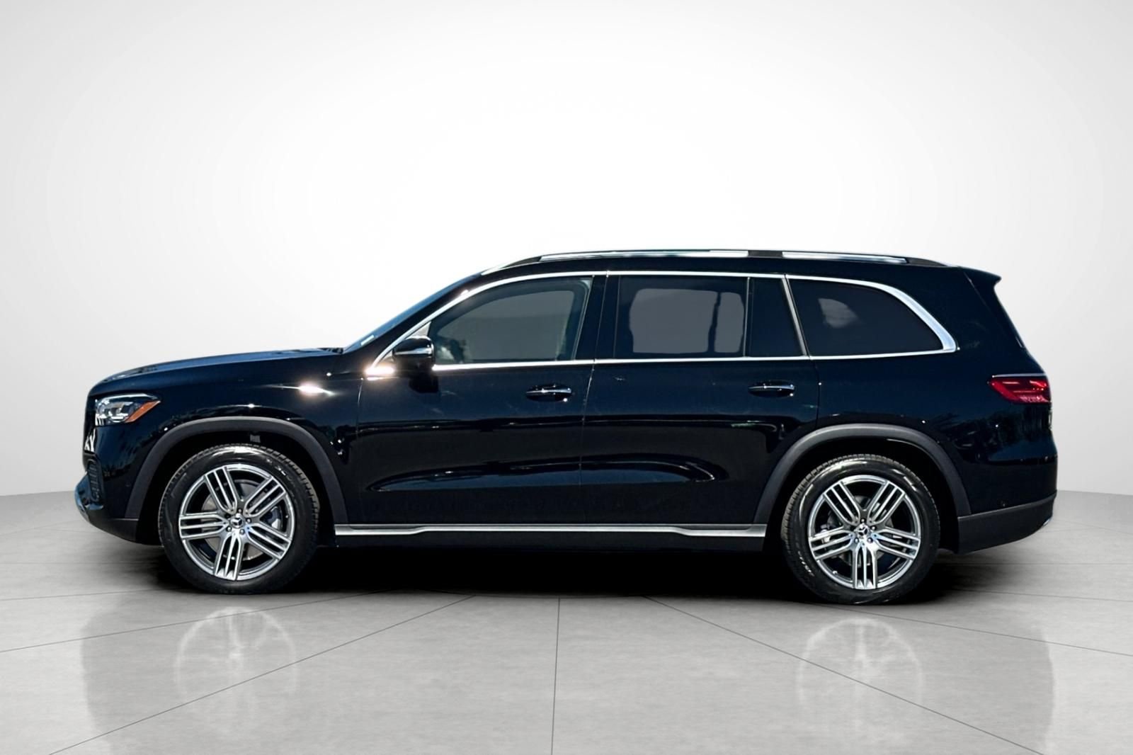 New 2026 Black Mercedes-Benz GLS 450 image 34