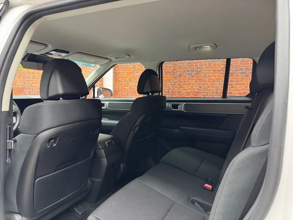 Certified Used 2025 White Hyundai SE image 25