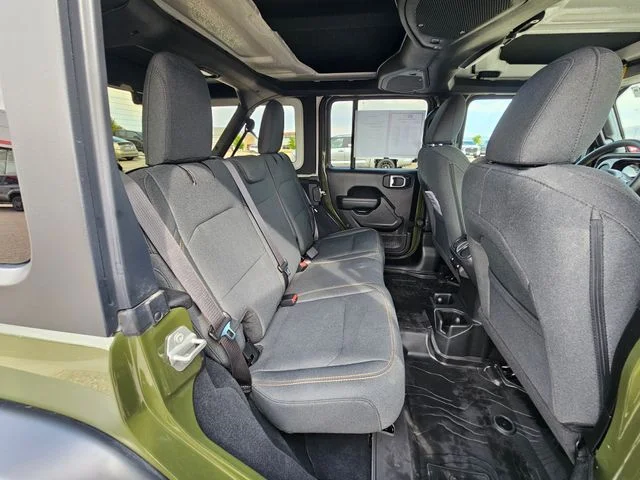 Used 2024 Green Clearcoat Jeep Sport S image 25