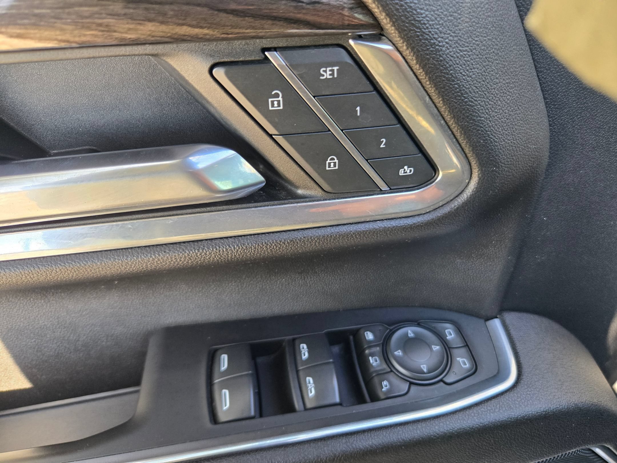 Used 2024 Iridescent Pearl Tricoat Chevrolet LTZ image 19
