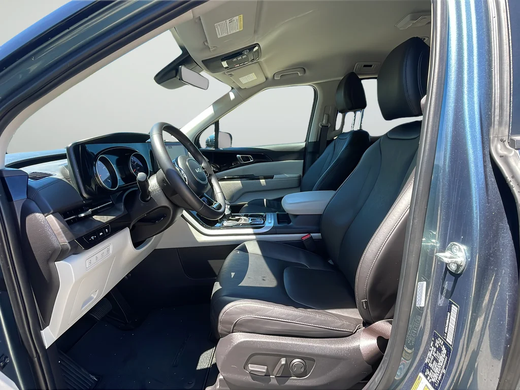 Certified Used 2024 Blue Kia EX image 10