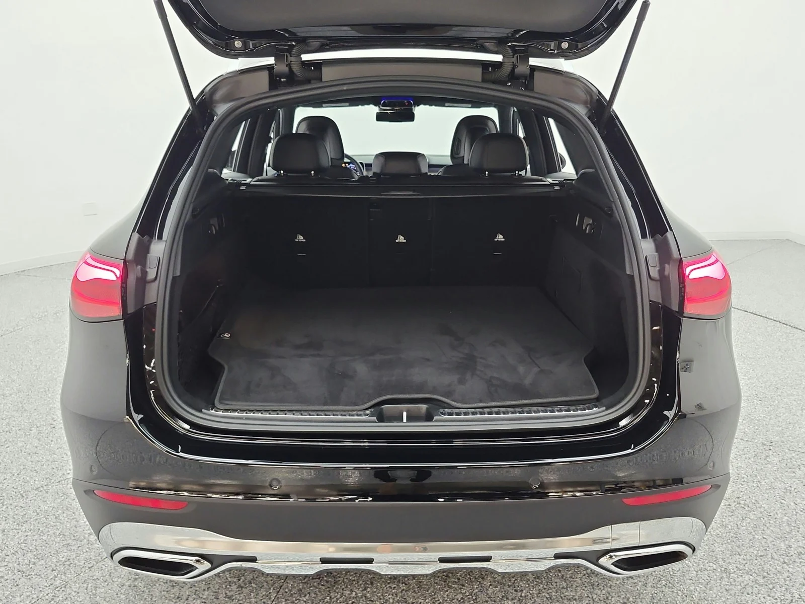 Certified Used 2025 Black Mercedes-Benz GLC 350e 4MATIC® SUV image 26