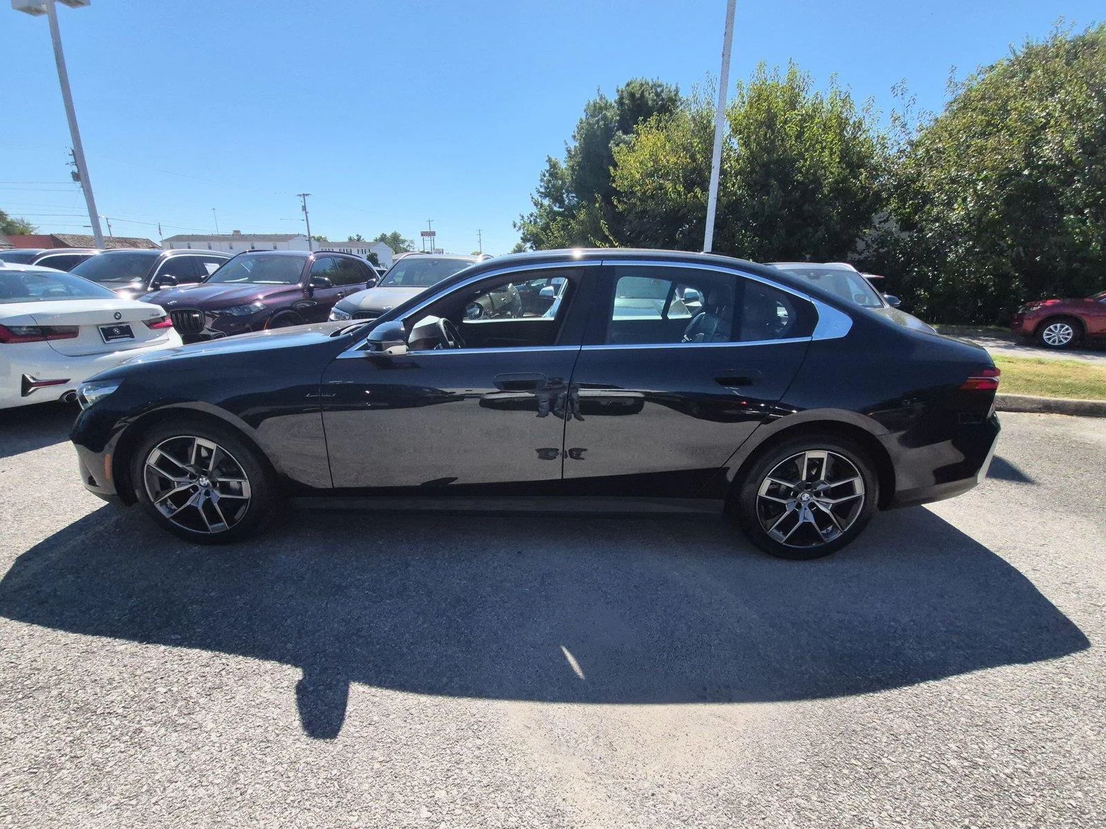 Used 2026 Black Sapphire Metallic BMW 530i image 2