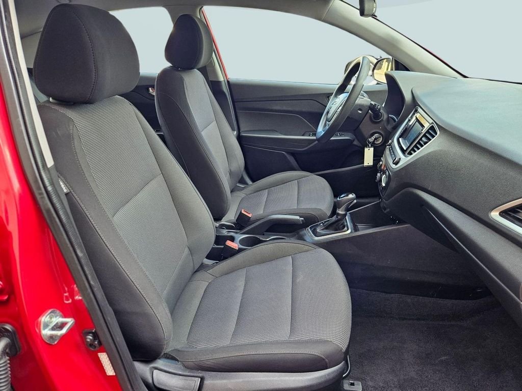 Used 2021 Pomegranate Red Metallic Hyundai SE image 28