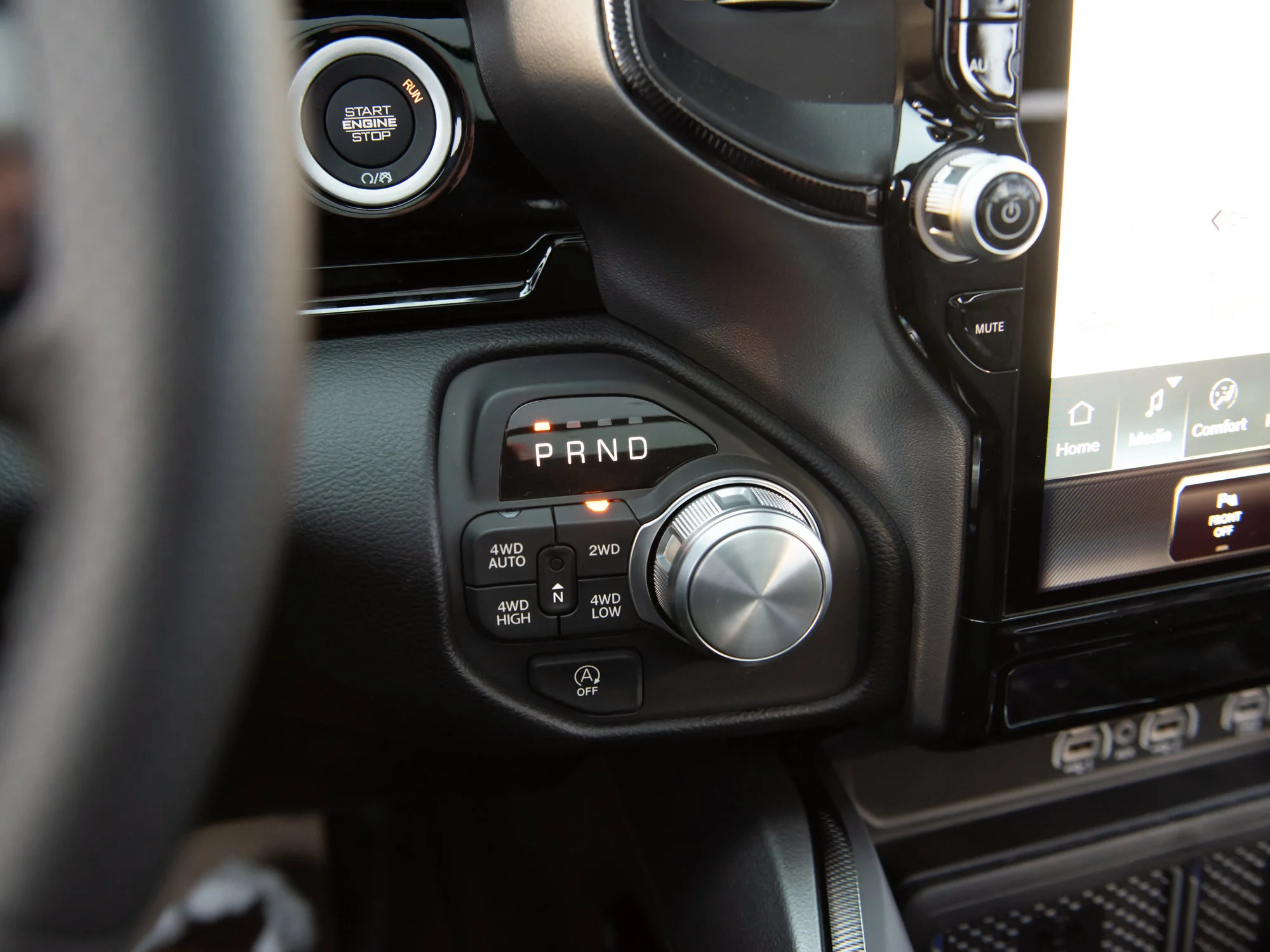 New 2026 White RAM Sport* HEMI V8 image 12