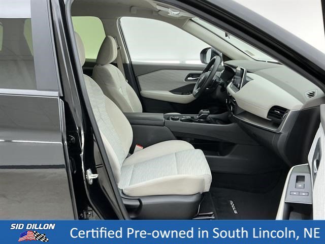 Used 2023 Super Black Nissan SV image 25