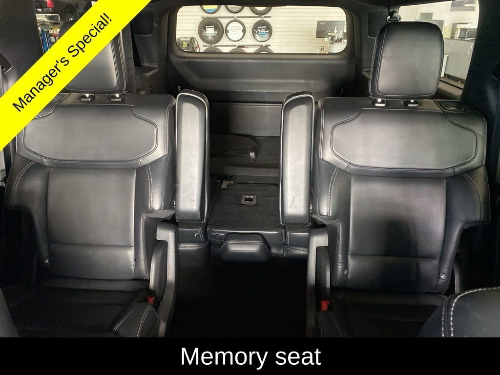 Used 2025 Black Ford Platinum image 14