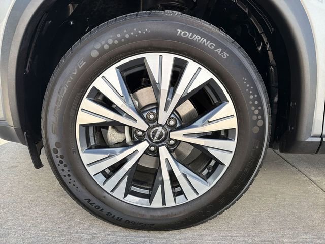 Used 2023 Grey Nissan SV image 12