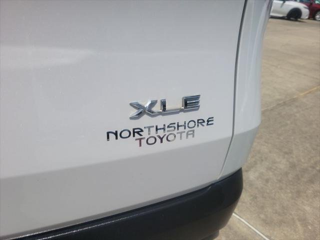 Certified Used 2024 WIND CHILL PEARL Toyota  image 5