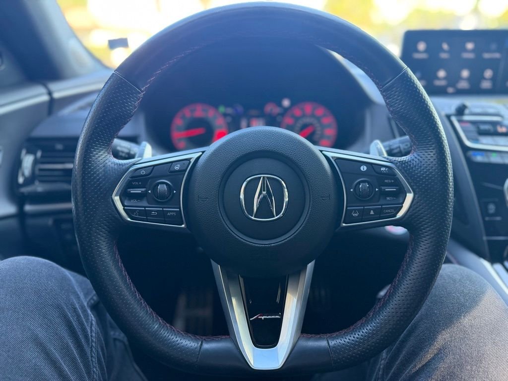Used 2022 Majestic Black Pearl Acura  image 6