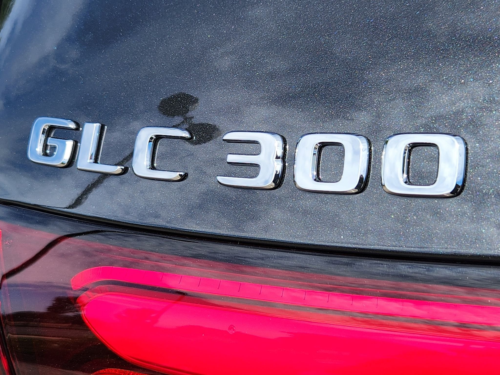 New 2027 Graphite Grey Metallic Mercedes-Benz GLC 300 4MATIC® image 10