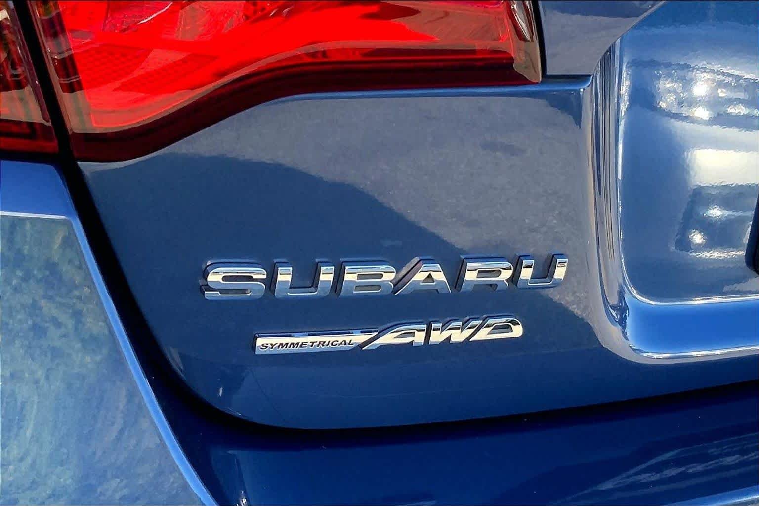 Used 2019 Abyss Blue Pearl Subaru Limited image 28