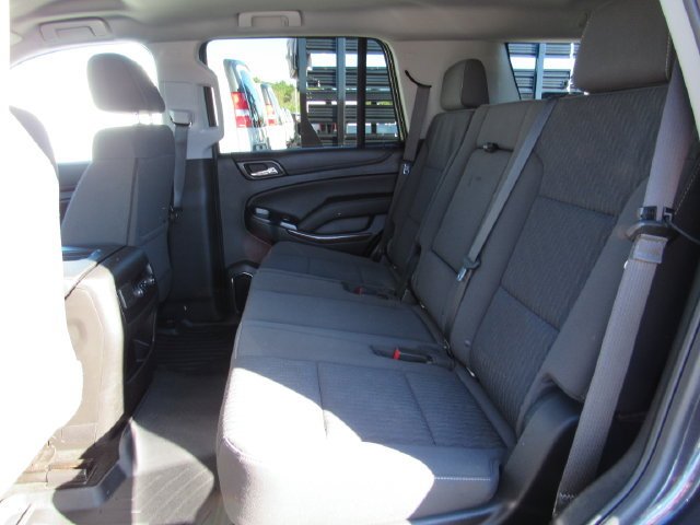 Used 2018 Gray GMC SLE image 23