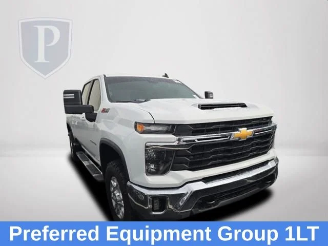 Used 2024 White Chevrolet LT image 2