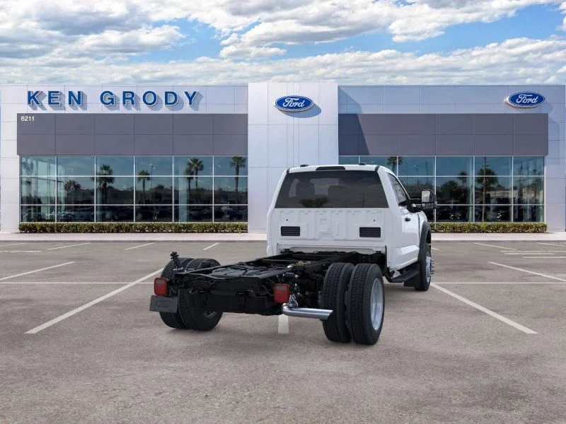 New 2026 Oxford White Ford XL image 8