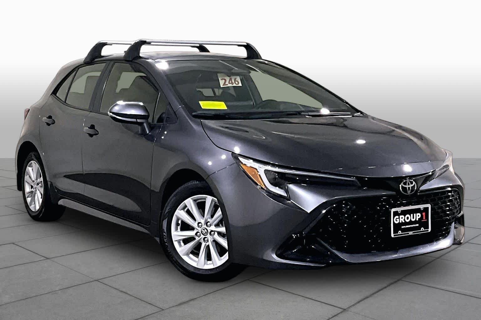 Pre-Owned 2025 Toyota Corolla Hatchback SE