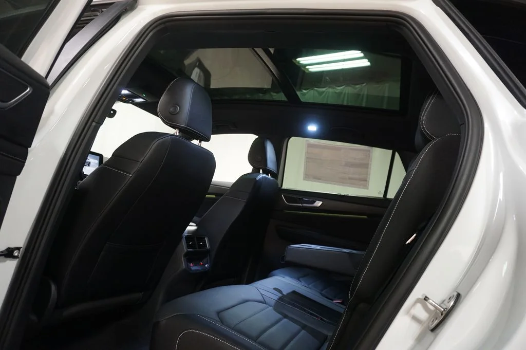New 2026 Opal White Volkswagen 2.0T SEL R-Line Black image 32