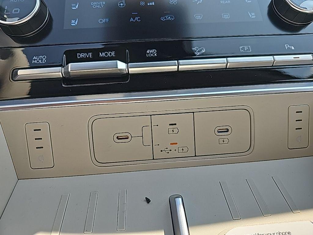 2026 Hyundai Santa Fe Limited - Photo 20