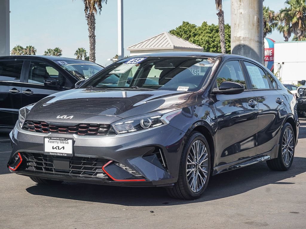 Used 2023 Gray Kia GT-Line image 4