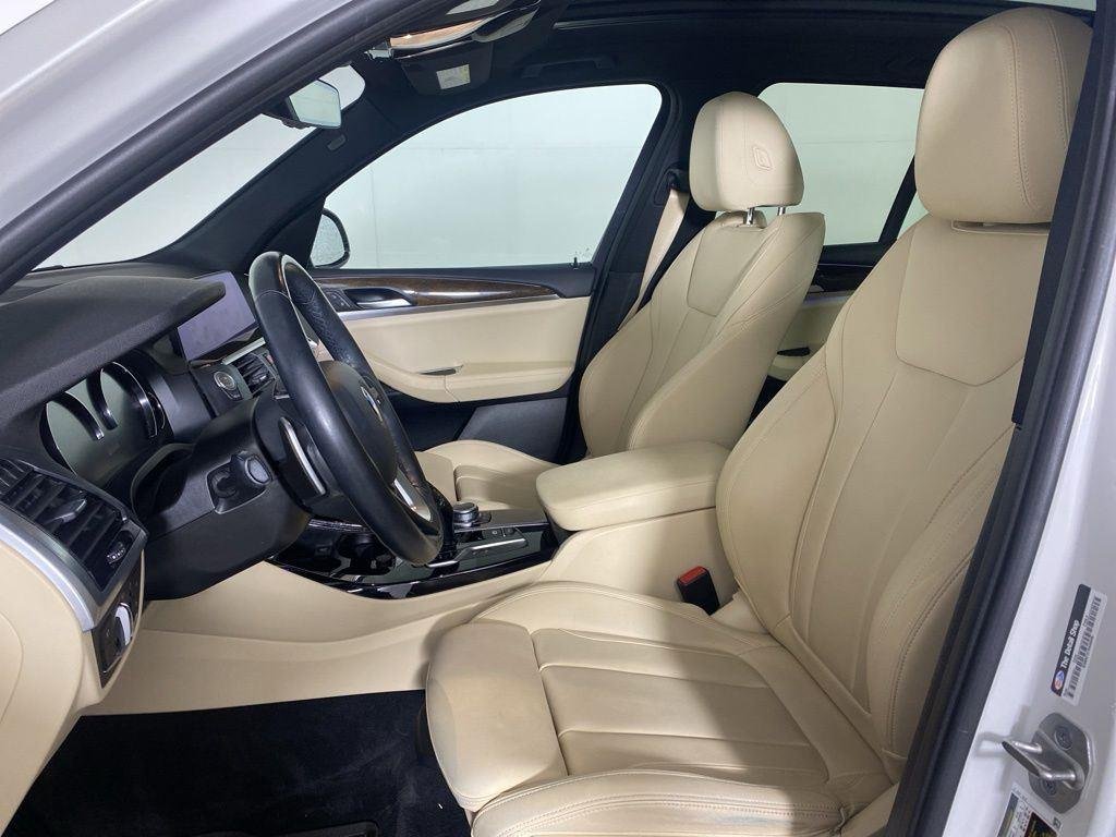 Used 2021 White Metallic BMW xDrive30i image 10