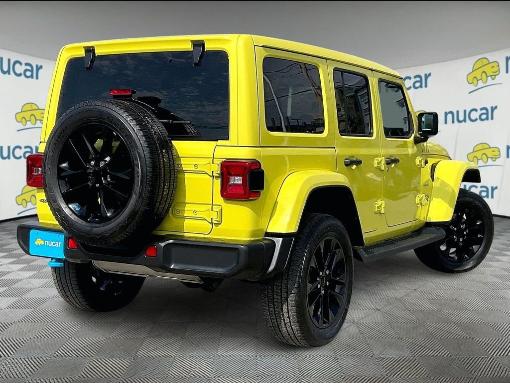 Used 2022 Yellow Jeep  image 6