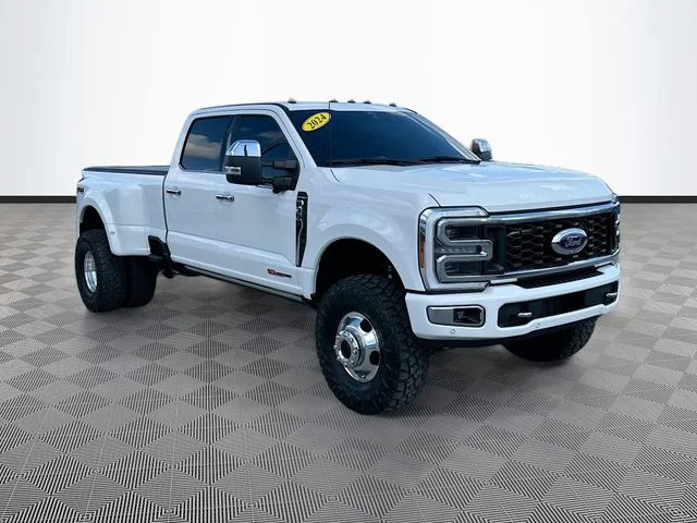 Used 2024 White Ford Platinum image 3