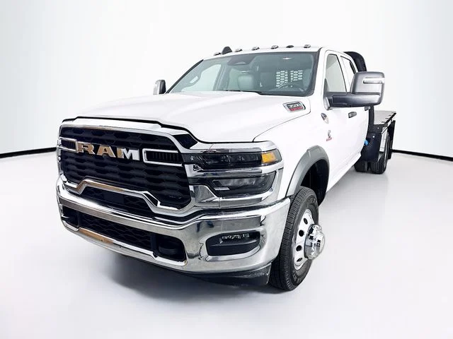 New 2026 Bright White Clear-Coat Exterior Paint RAM TRADESMAN image 3