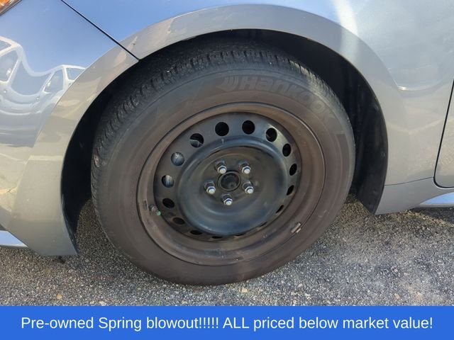Used 2023 Silver Toyota LE image 6