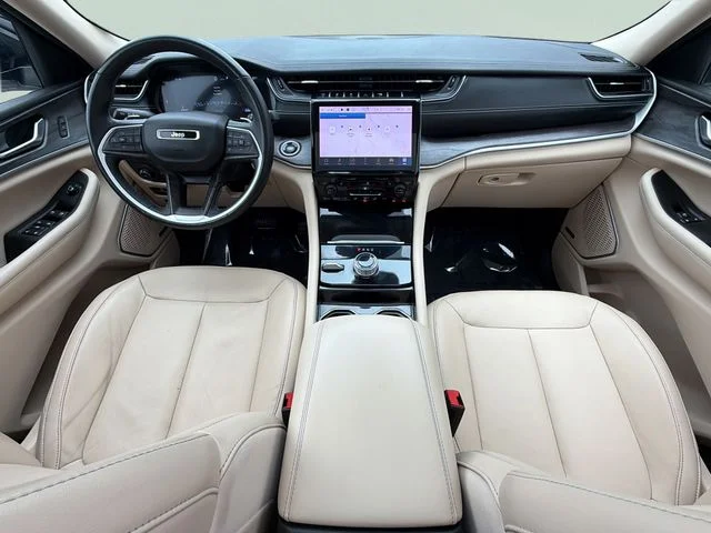 Used 2022 White Jeep Limited image 28