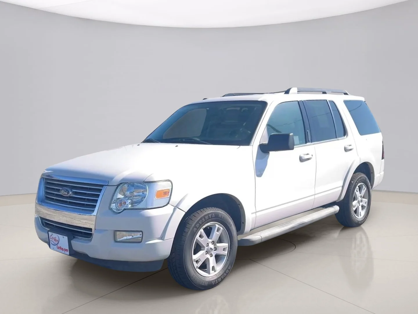 2010 Ford Explorer XLT's photo