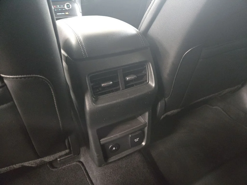 2024 Ford Edge Titanium - Photo 21