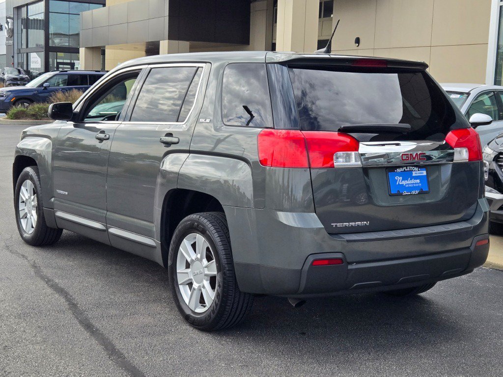 Used 2013 Gray Green Metallic GMC SLE-1 image 13