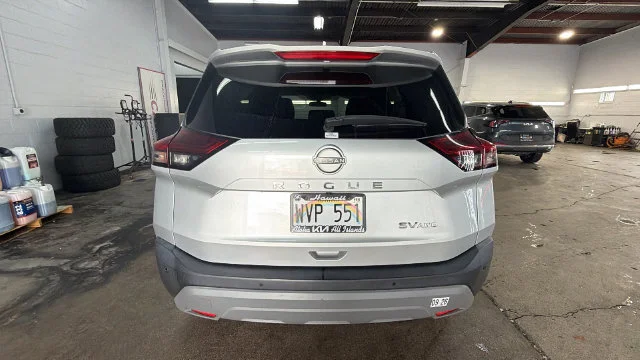 Used 2023 Silver Nissan SV image 4