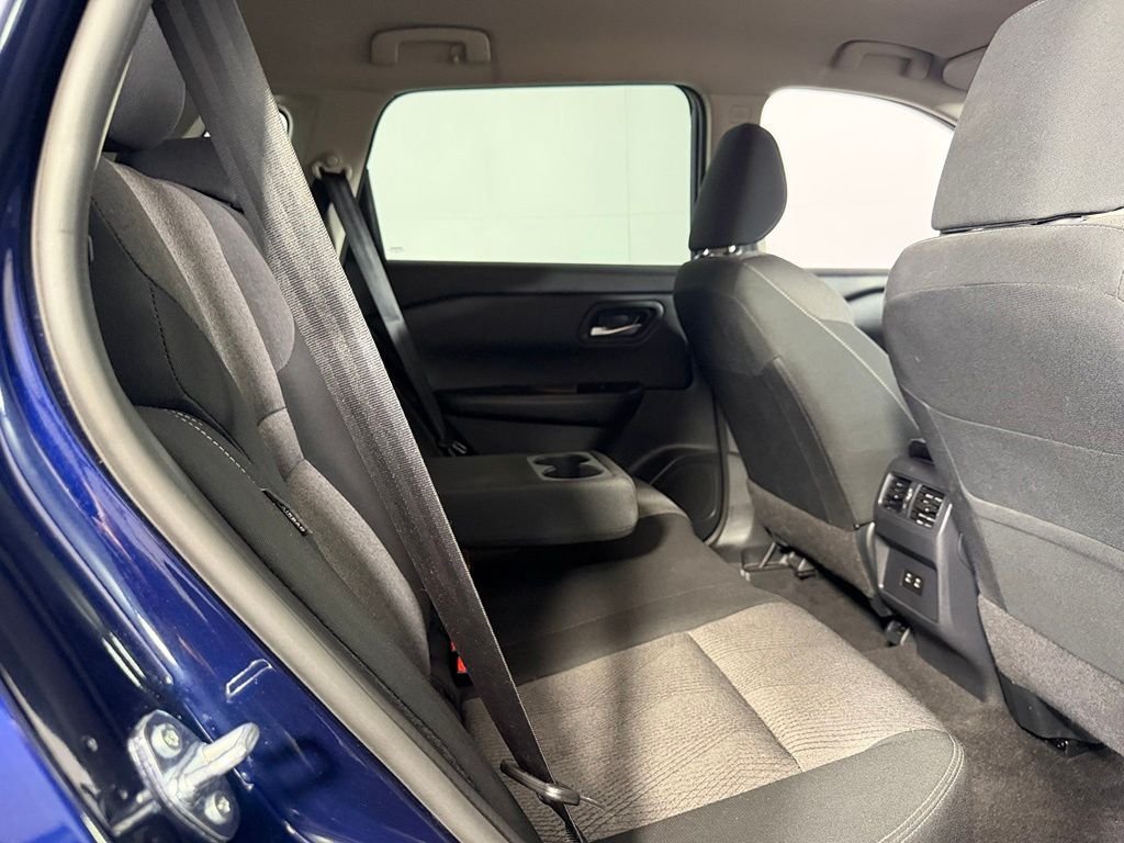 2025 Nissan Rogue SV - Photo 20