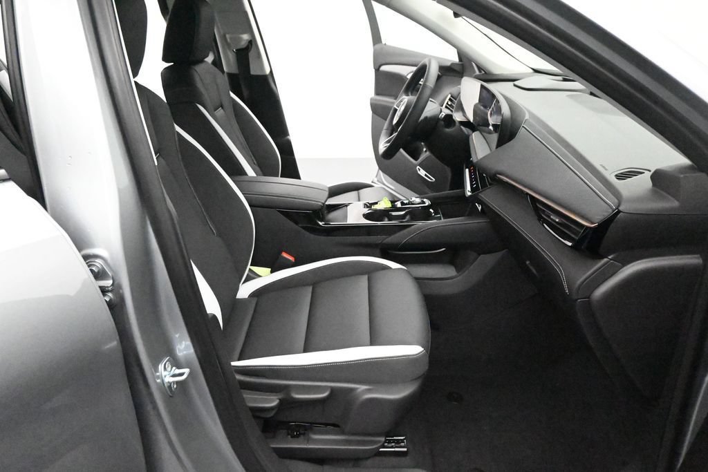 Used 2025 Moonstone Gray Metallic Buick Sport Touring image 22