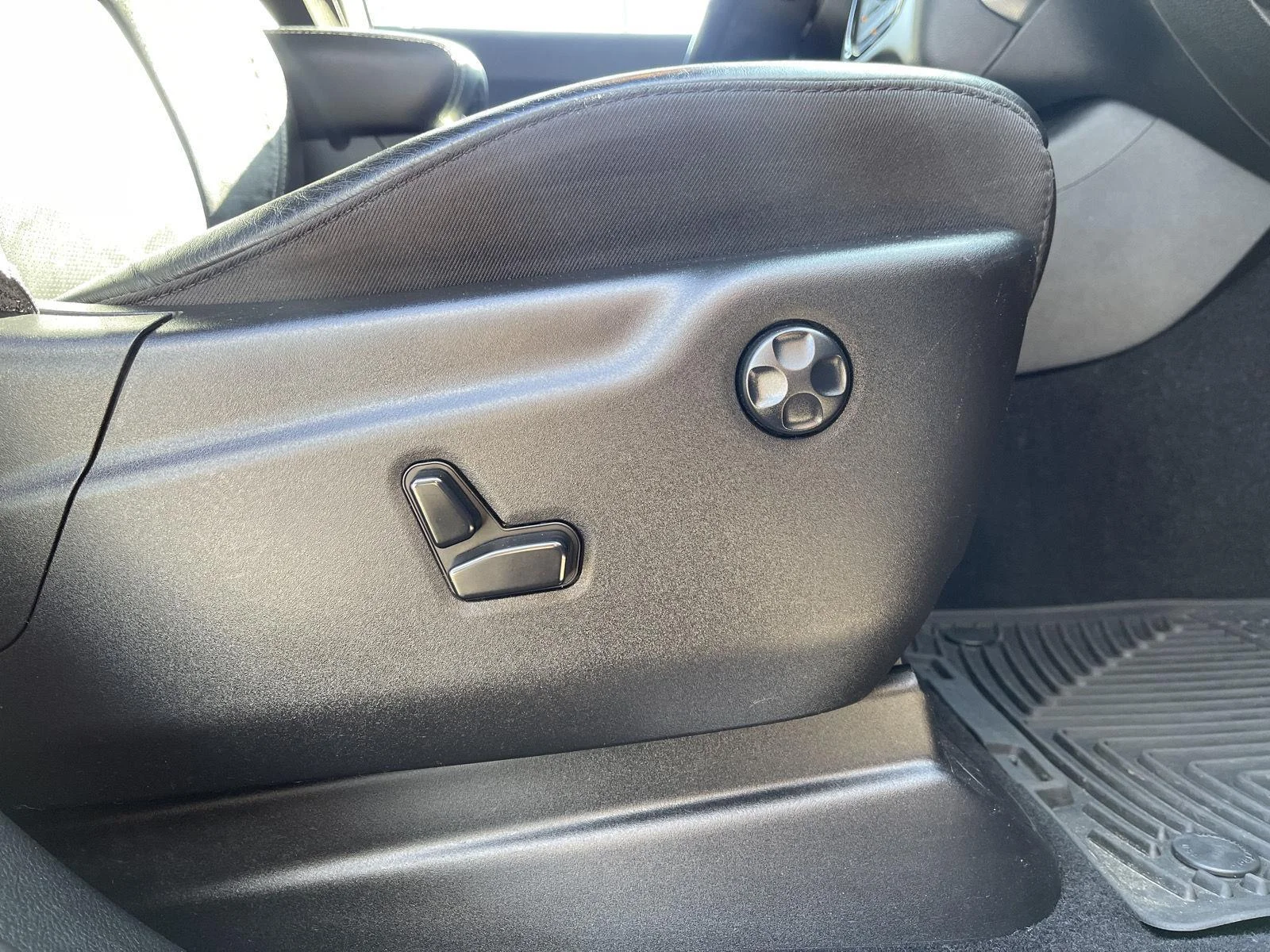 Used 2020 Red Dodge R/T image 35