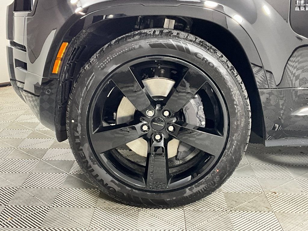 2026 Land Rover Defender X-Dynamic SE - Photo 9