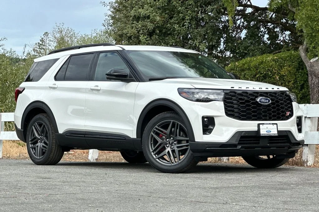 New 2026 White Metallic Ford ST image 2