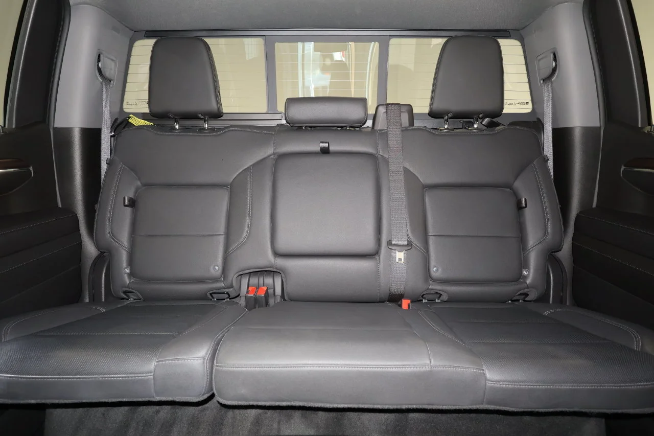 Certified Used 2023 TITANIUM RUSH METALLIC GMC SLT image 32
